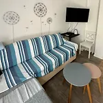 Apartament Emily With Sea & Park View