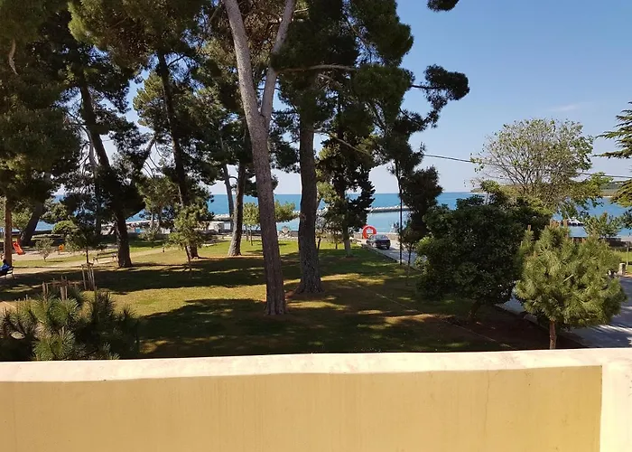 Apartamento Emily With Sea & Park View