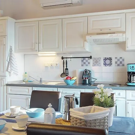 Apartament Emily Deluxe Superior 5 Star Apartment, Your Piece Of Heaven With Sea & Park View *