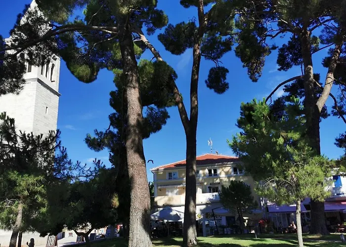 Daire Emily With Sea & Park View *