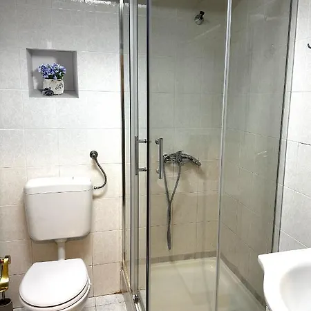 Emily Deluxe Superior 5 Star Apartment, Your Piece Of Heaven With Sea & Park View Novigrad Istria